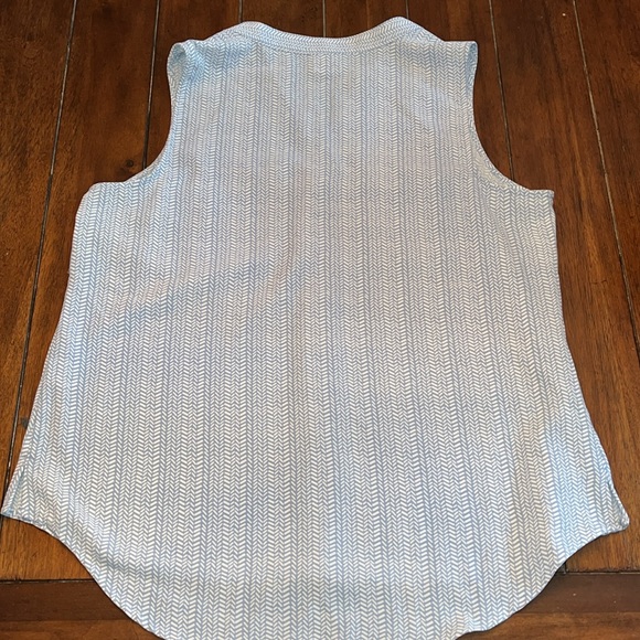 Croft & Barrow Tank Top size M Button Down Blue white - Picture 6 of 7